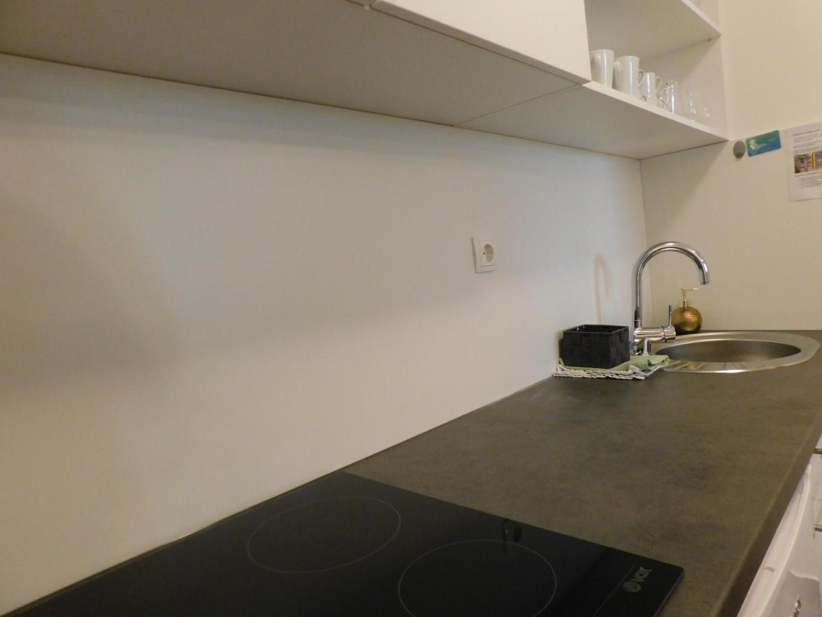 Modern Center Studio Under The Castle - Free Parking Apartment Ljubljana Luaran gambar