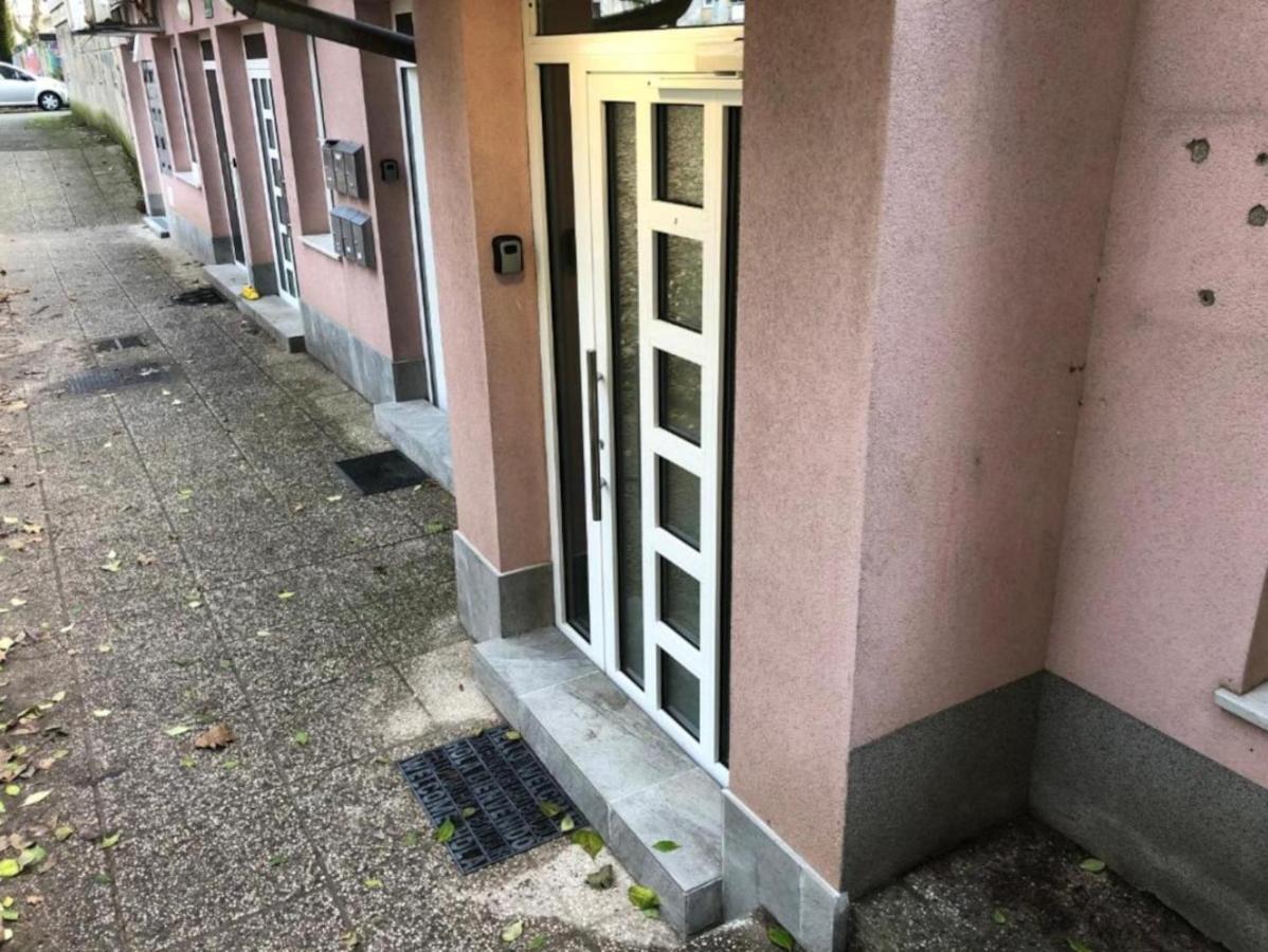 Modern Center Studio Under The Castle - Free Parking Apartment Ljubljana Luaran gambar